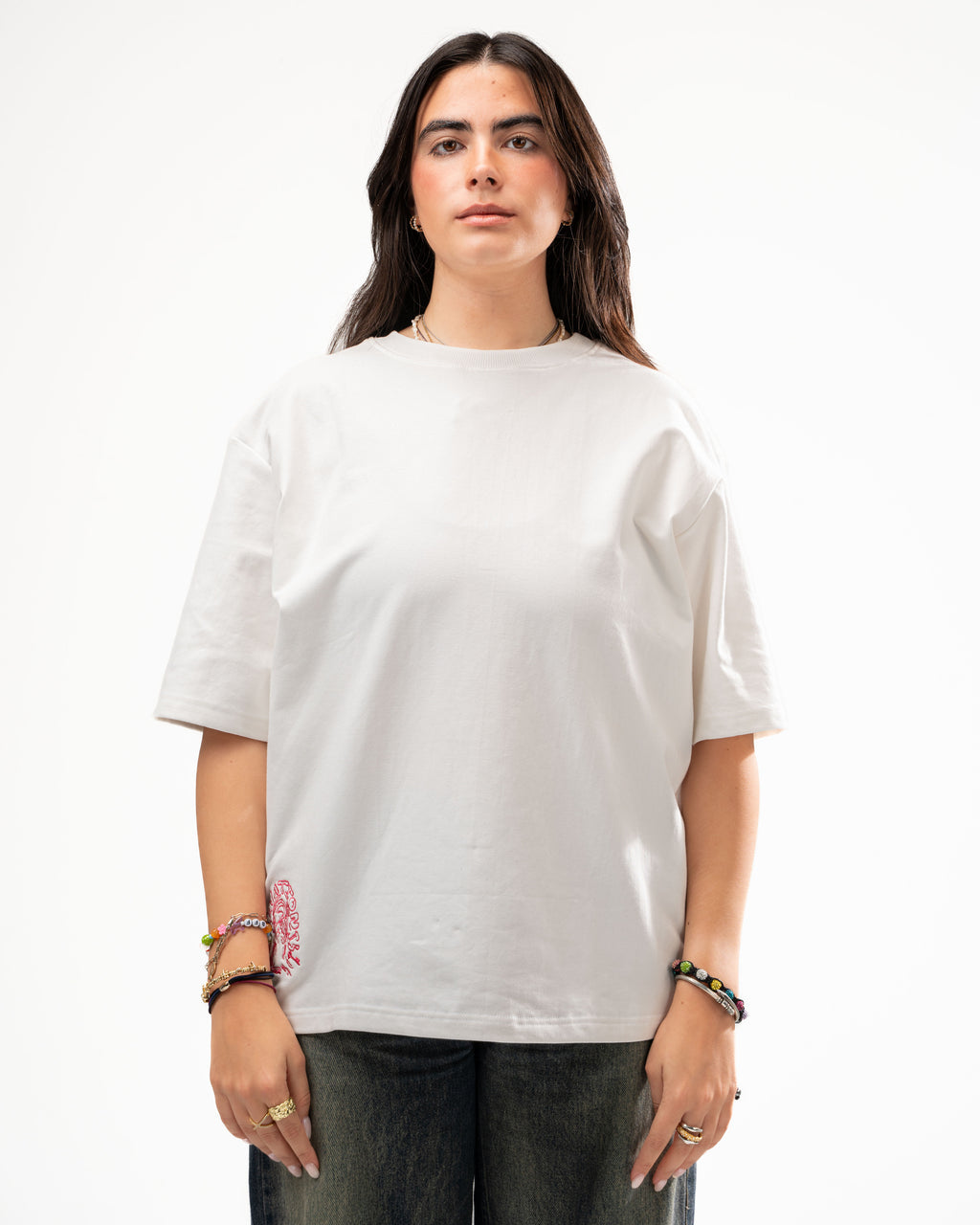 WHITE MOTIVATION BASIC TEE