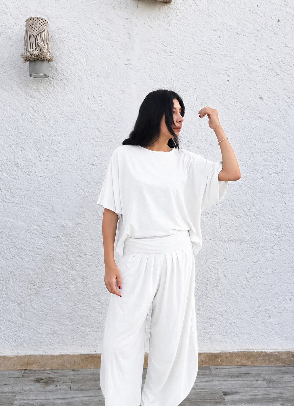 The White Tally Cotton Set